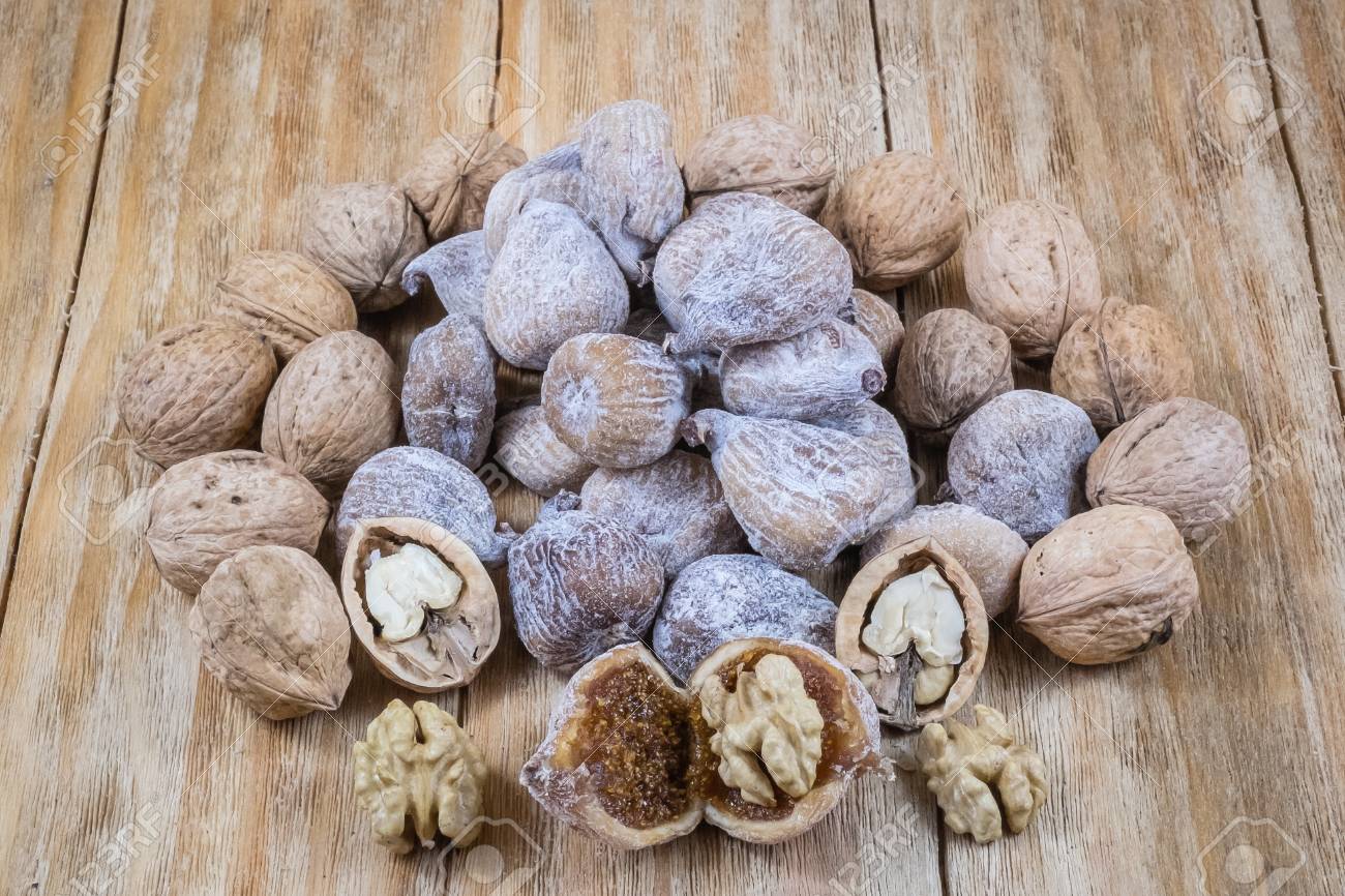 dried figs and nuts